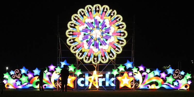 Clark-Pampanga---Christmas-Lights