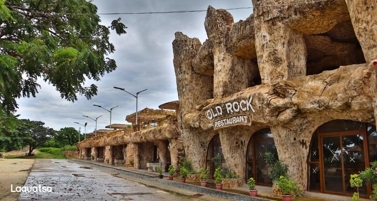 old rock resort restaurant 